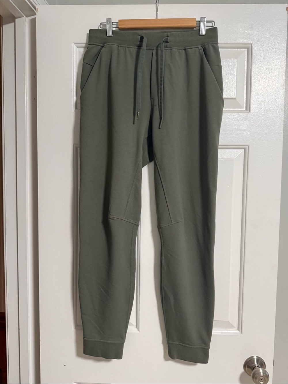 Lululemon Men's Olive Jogger Pants with Drawstring Waist Size Medium